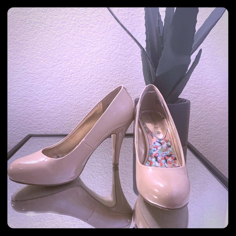 Madden girl nude pumps